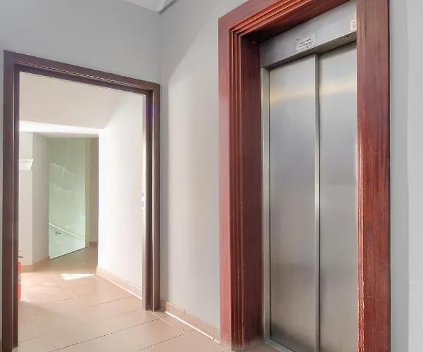 Old Town Comfy #18 By Bookinghost * Poznan